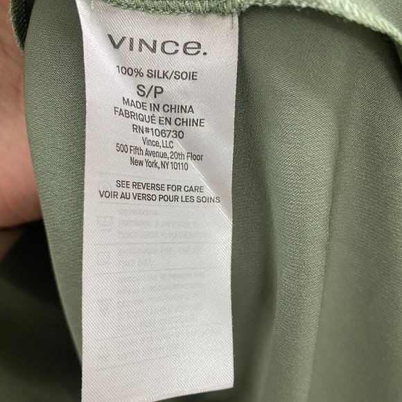 FLASH SALE! HP💕 Vince Silk Placket V-neck  Blouse - Picture 6 of 8